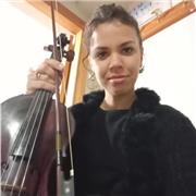 Imparto clases de violín, piano y lenguaje musical. Llevo más de 10 años de experiencia con principiantes